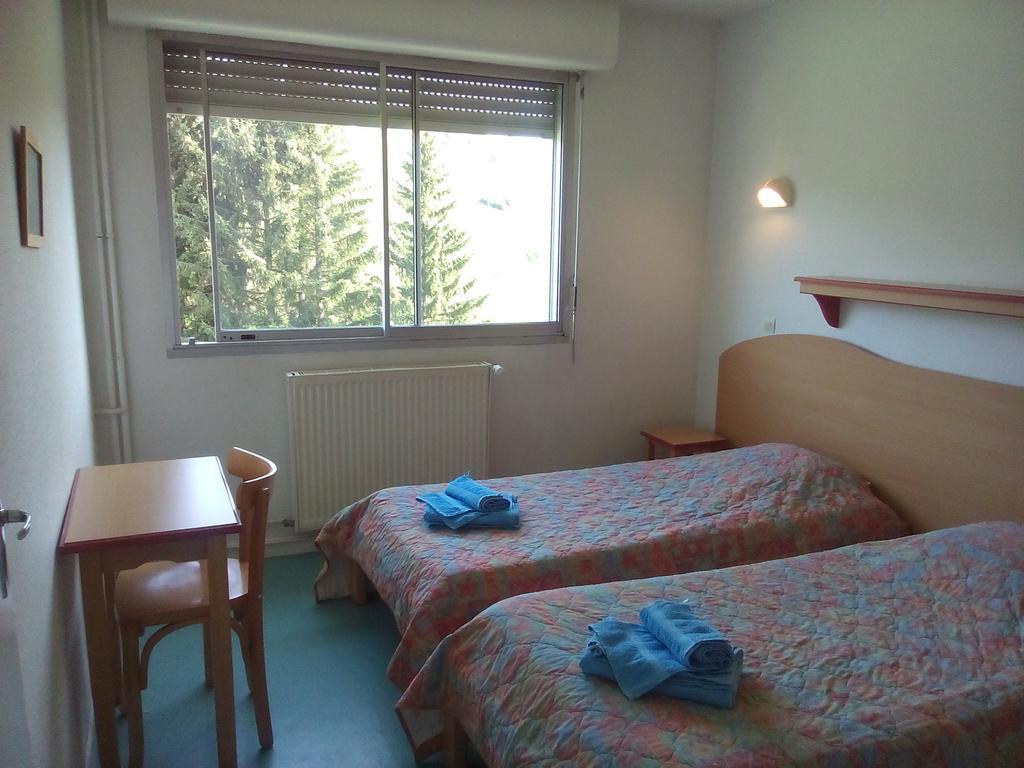 La Roche Du Tresor Village Vacances Longevilles-Mont-dʼOr Екстериор снимка